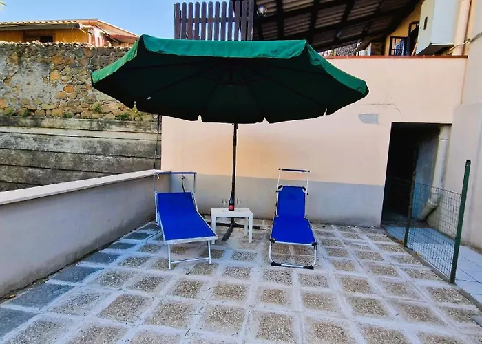 Per Chi Ama Gustare Il Caffe In Terrazzo